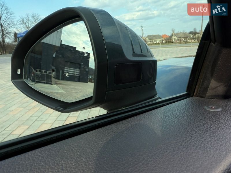 Универсал Audi A4 2015 в Долине
