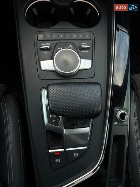 Универсал Audi A4 2015 в Долине