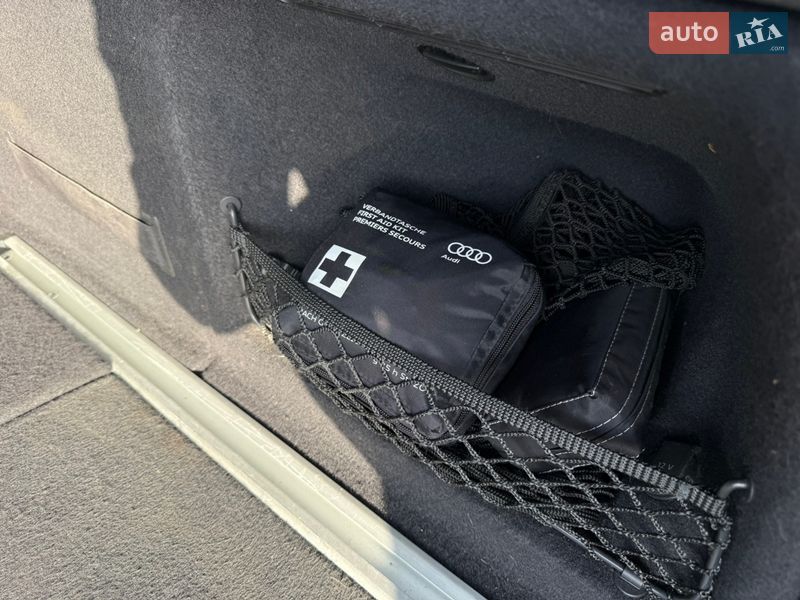 Универсал Audi A4 2015 в Долине