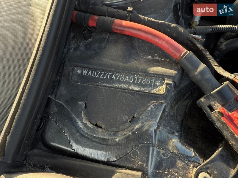 Универсал Audi A4 2015 в Долине