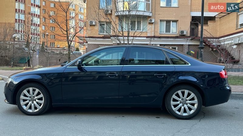 Седан Audi A4 2011 в Києві