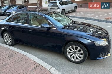 Седан Audi A4 2011 в Киеве