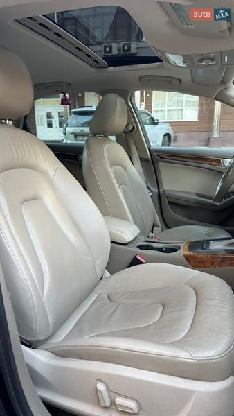 Седан Audi A4 2011 в Києві