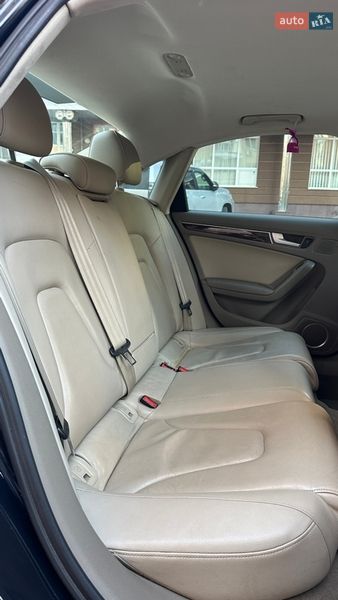 Седан Audi A4 2011 в Києві