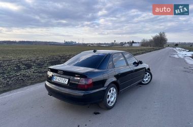 Седан Audi A4 1998 в Виннице