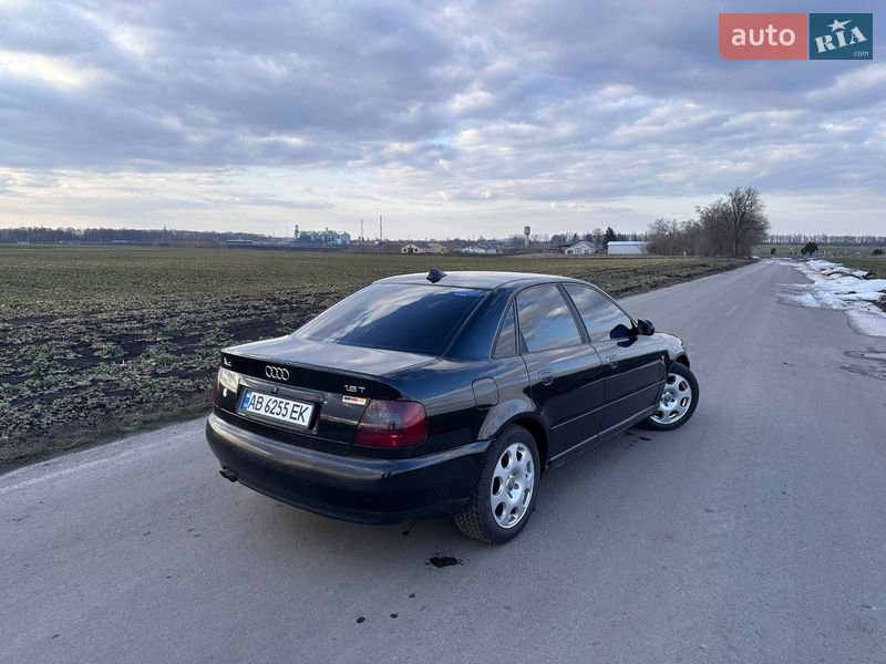 Седан Audi A4 1998 в Виннице