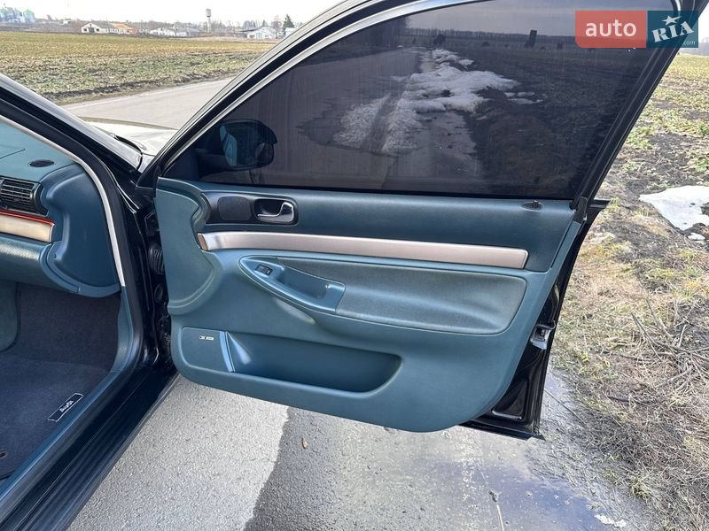 Седан Audi A4 1998 в Виннице