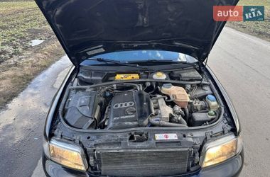 Седан Audi A4 1998 в Виннице
