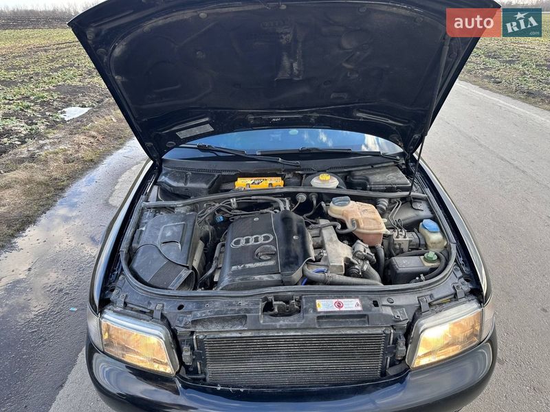 Седан Audi A4 1998 в Виннице
