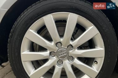 Седан Audi A4 2015 в Львове