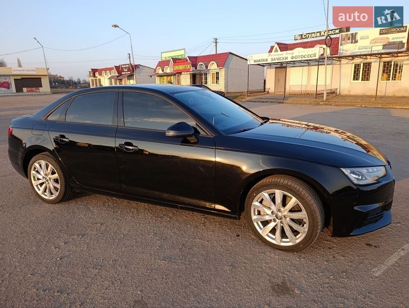 Седан Audi A4 2016 в Переяславе
