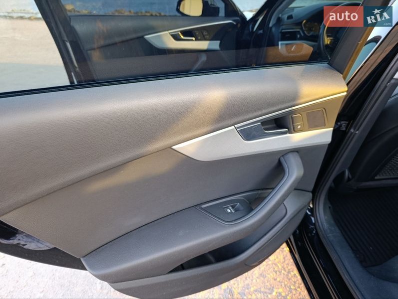 Седан Audi A4 2016 в Переяславе