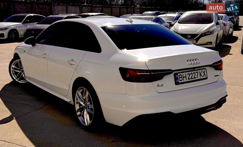 Седан Audi A4 2020 в Одессе