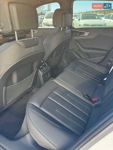 Седан Audi A4 2020 в Одессе