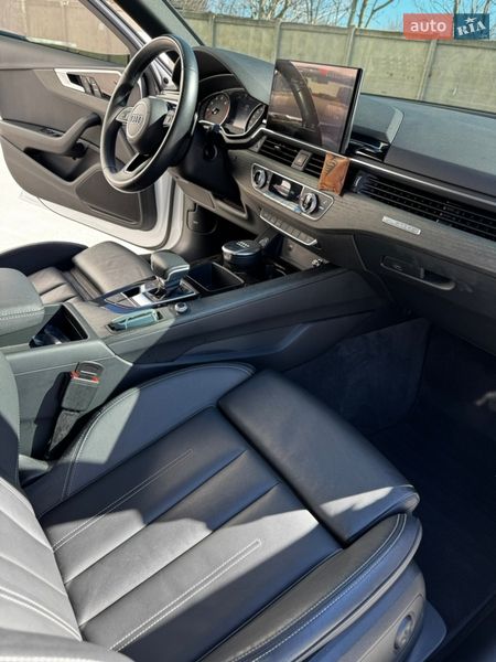 Седан Audi A4 2020 в Одессе