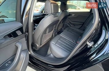 Седан Audi A4 2021 в Львове