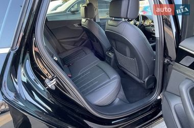 Седан Audi A4 2021 в Львове