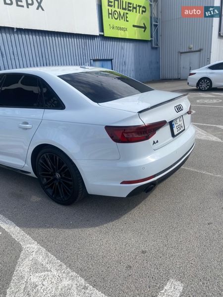 Седан Audi A4 2018 в Днепре