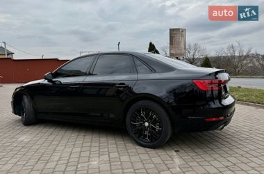 Седан Audi A4 2017 в Черновцах