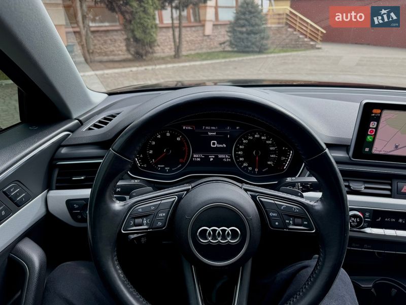 Седан Audi A4 2017 в Черновцах