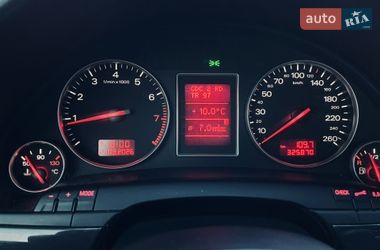 Седан Audi A4 2004 в Ракитном
