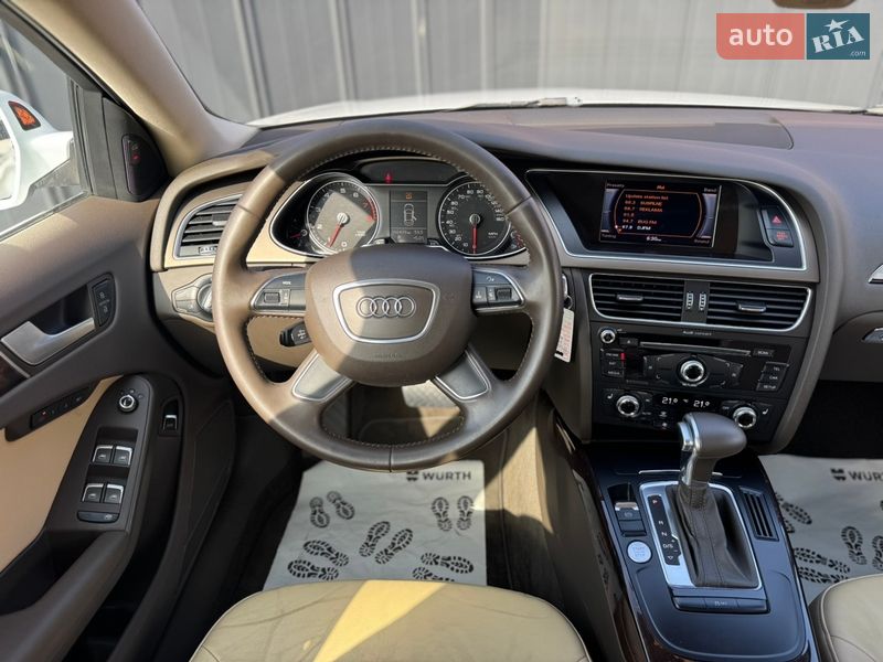 Седан Audi A4 2013 в Луцьку