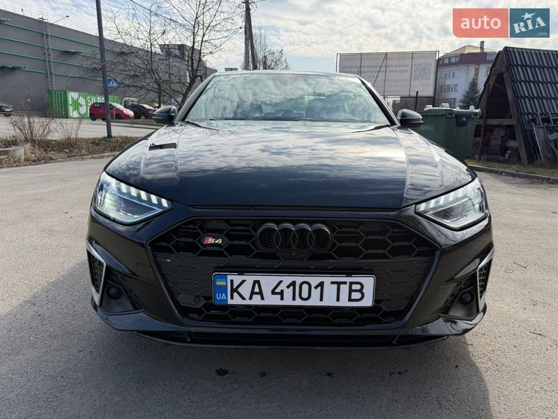 Седан Audi A4 2022 в Києві