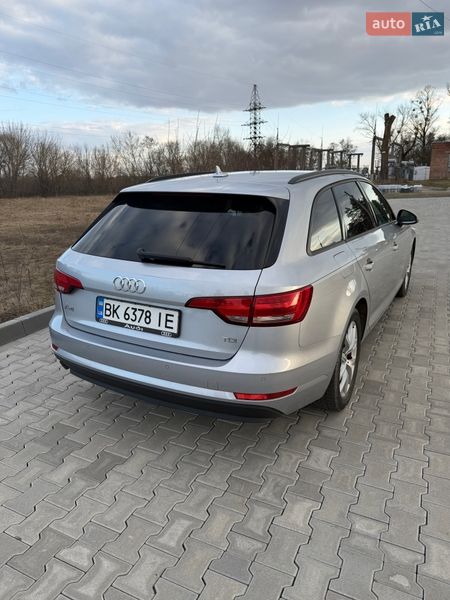 Универсал Audi A4 2017 в Сарнах