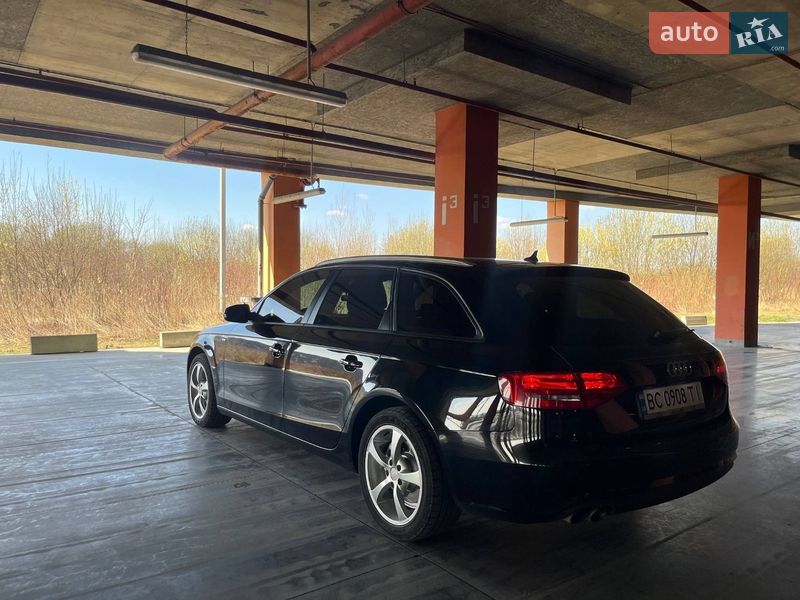 Универсал Audi A4 2012 в Львове