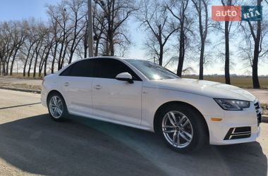 Седан Audi A4 2016 в Ромнах