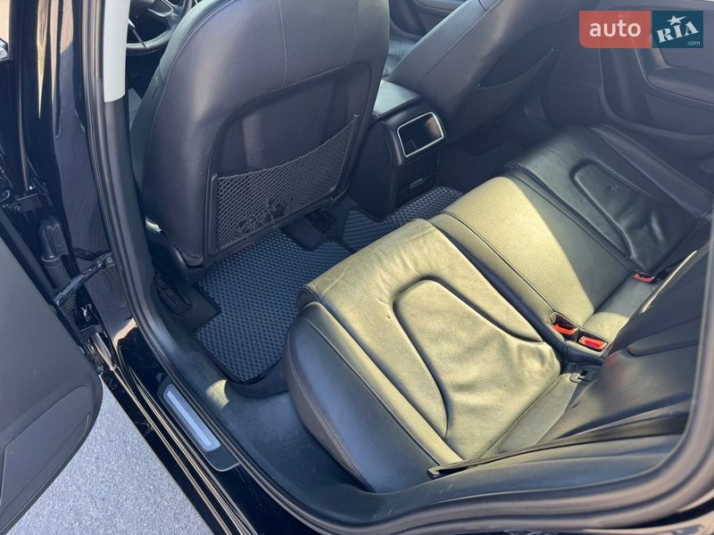 Седан Audi A4 2014 в Горишних Плавнях