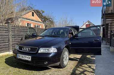 Седан Audi A4 1999 в Берестечку