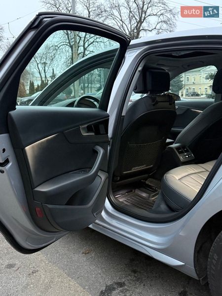 Седан Audi A4 2021 в Киеве