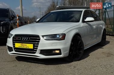 Седан Audi A4 2015 в Умани