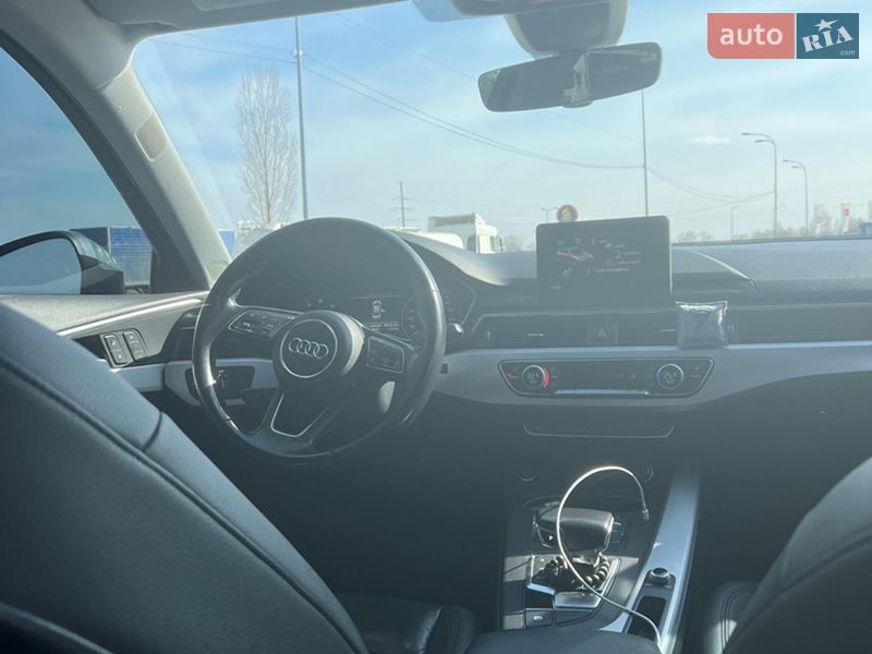 Седан Audi A4 2017 в Києві