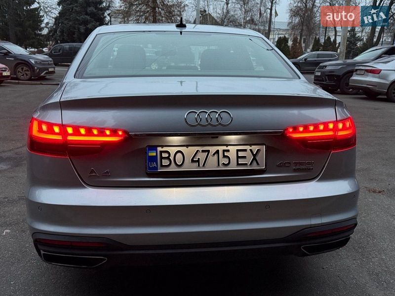 Седан Audi A4 2021 в Киеве