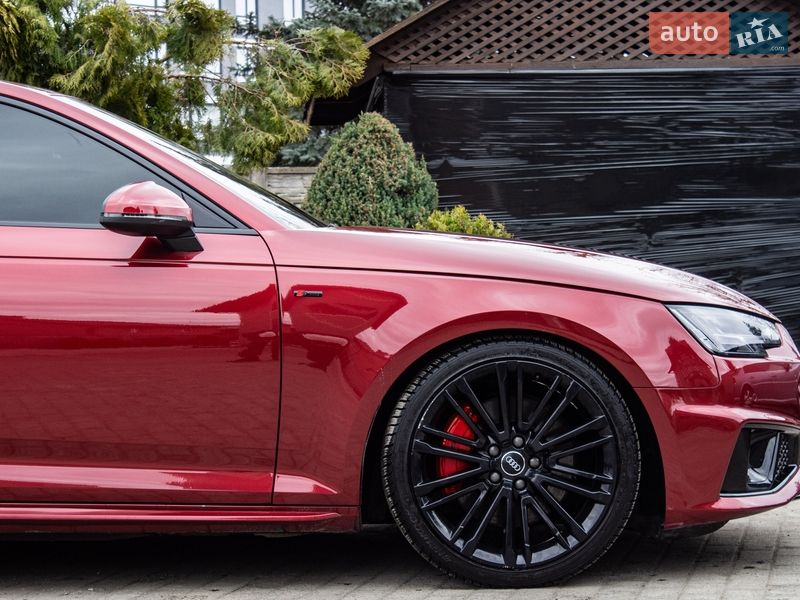 Седан Audi A4 2019 в Львові
