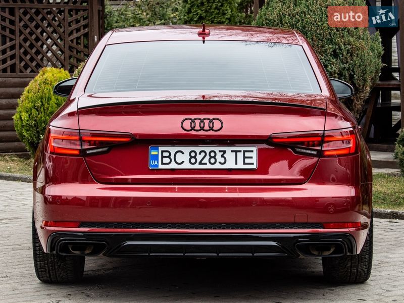 Седан Audi A4 2019 в Львові