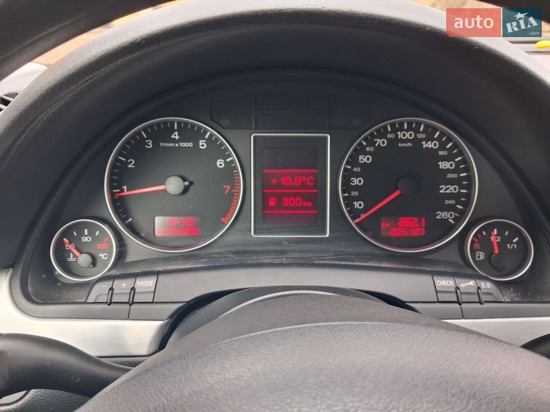 Седан Audi A4 2006 в Ямполе