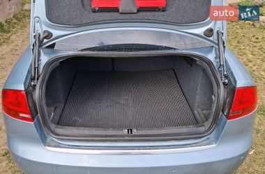 Седан Audi A4 2006 в Ямполе