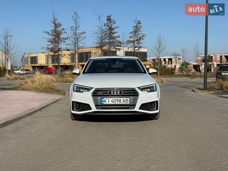 Седан Audi A4 2018 в Ирпене