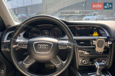 Седан Audi A4 2014 в Львове