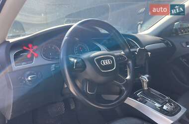 Седан Audi A4 2014 в Львове