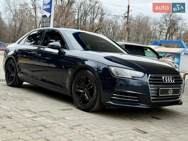 Седан Audi A4 2016 в Дніпрі