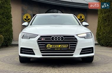 Седан Audi A4 2017 в Львові