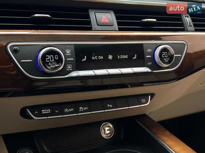 Седан Audi A4 2017 в Львові