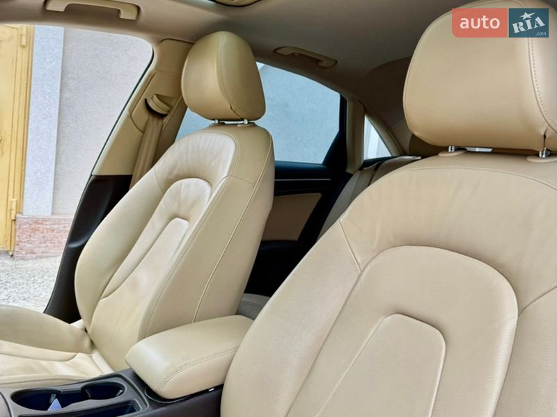 Седан Audi A4 2015 в Одесі