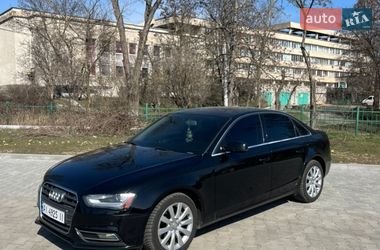 Седан Audi A4 2012 в Черноморске