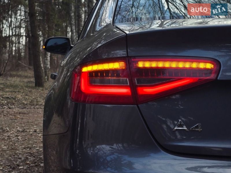 Седан Audi A4 2013 в Києві
