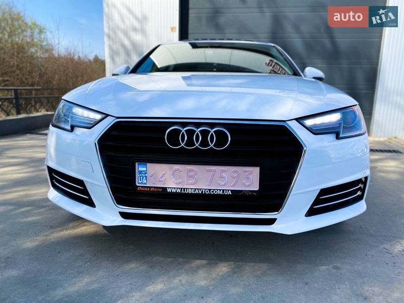 Седан Audi A4 2017 в Ужгороді